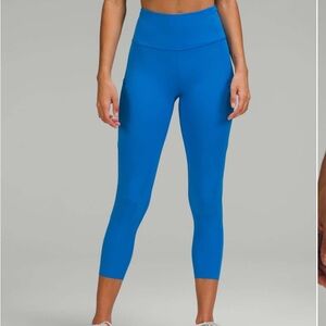 Lululemon Fast and Free High-Rise Crop 23"
Poolside women’s legging pants size 4